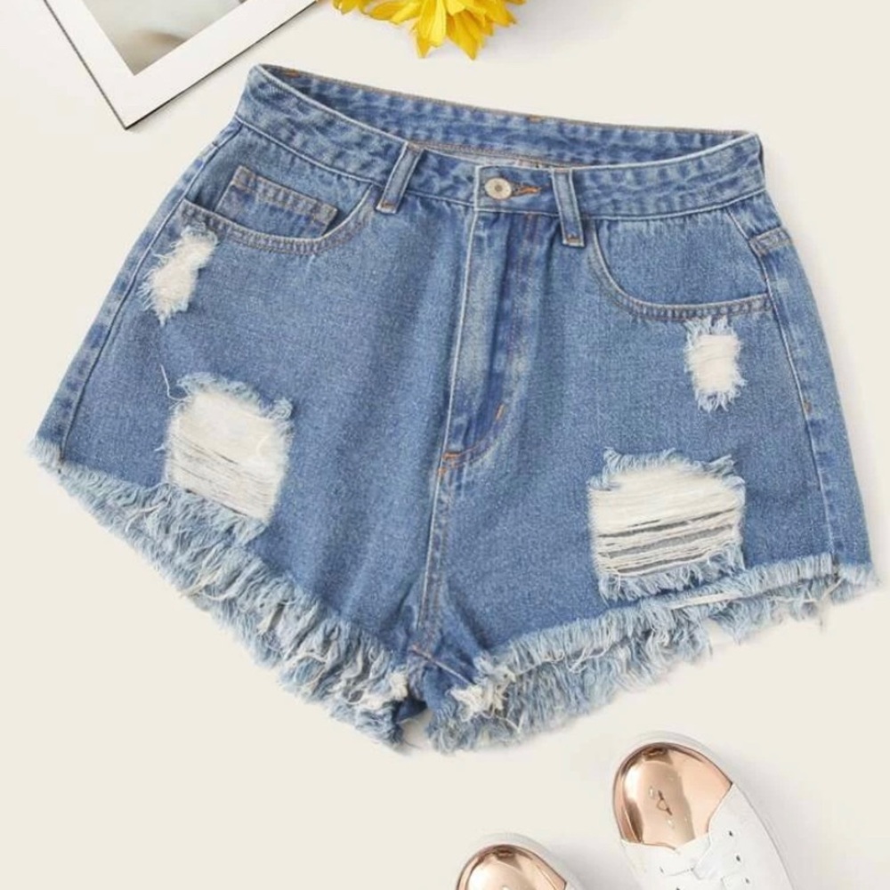 Blue Demin ripped shorts SMALL